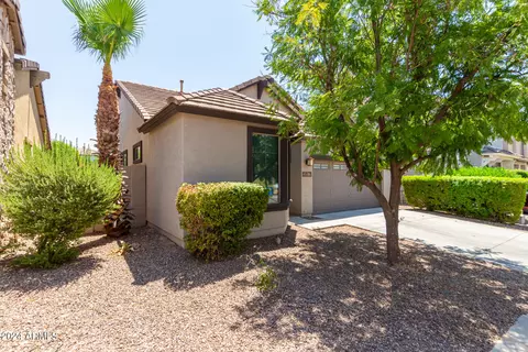 3157 S Southwind Dr, Gilbert, AZ 85295 photo 3