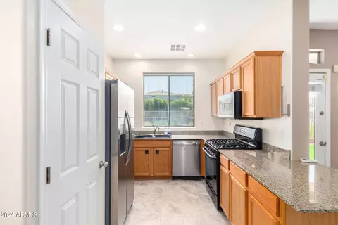 3157 S Southwind Dr, Gilbert, AZ 85295 photo 7