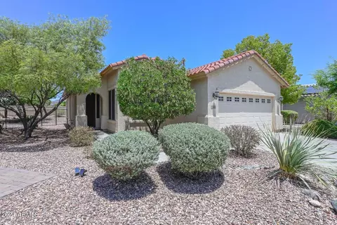 22636 W Moonlight Path, Buckeye, AZ 85326