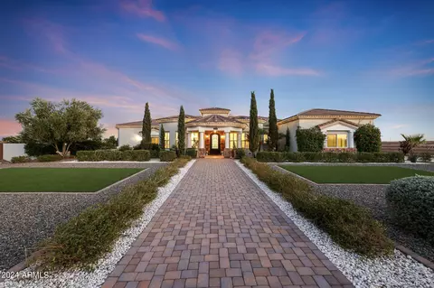 11813 E Cardinal Way, Chandler, AZ 85286