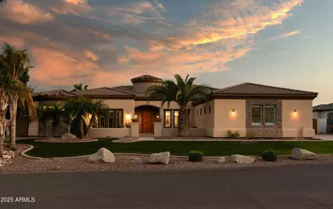 17903 W Solano Dr, Litchfield Park, AZ 85340