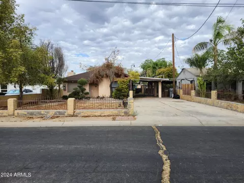 10712 N 80th Dr, Peoria, AZ 85345