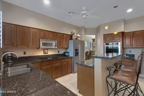 914 E Hiddenview Dr, Phoenix, AZ 85048 photo 14
