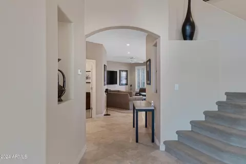 914 E Hiddenview Dr, Phoenix, AZ 85048 photo 9