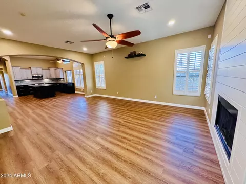 881 E Constitution Dr, Gilbert, AZ 85296 photo 8