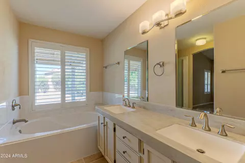 Undisclosed, Phoenix, AZ 85050 photo 10