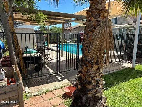 4414 E Nancy Ln, Phoenix, AZ 85042 photo 4