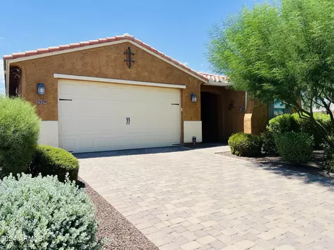 2529 W Moura Dr, Phoenix, AZ 85085