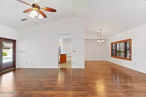 321 W Marlette Ave, Phoenix, AZ 85013 photo 9