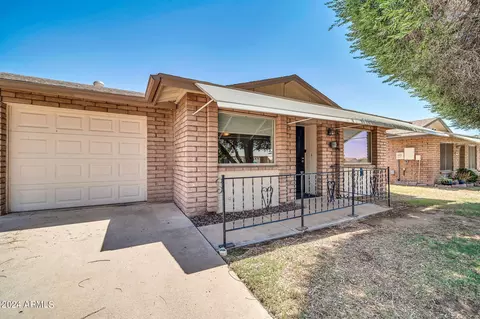 9911 N 95th Dr #B, Peoria, AZ 85345