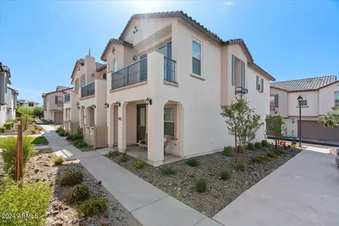9918 E Wavelength Ave, Mesa, AZ 85212
