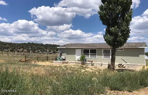 8895 E Bugle Trl, Flagstaff, AZ 86004