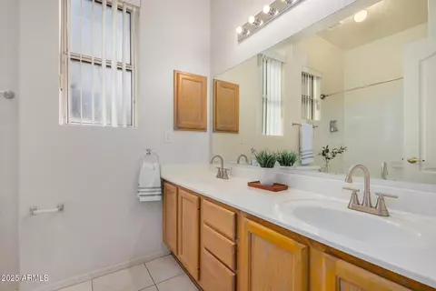 Bath - 7358 E Red Hawk St, Mesa, AZ 85207 photo 5 of 6