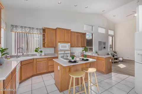 Kitchen - 7358 E Red Hawk St, Mesa, AZ 85207 photo 3 of 6