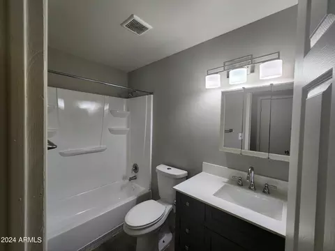 4606 E Broadway Rd, Phoenix, AZ 85040 photo 12