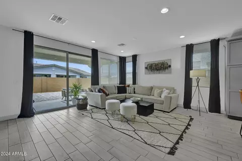 24835 N 143rd Ln, Surprise, AZ 85387