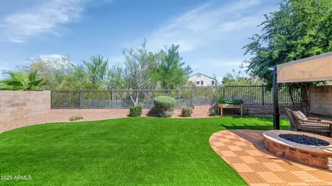 Exterior - 2920 E Shady Spring Trl, Phoenix, AZ 85024 photo 7 of 8