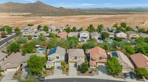 View/Area - 2920 E Shady Spring Trl, Phoenix, AZ 85024 photo 2 of 7