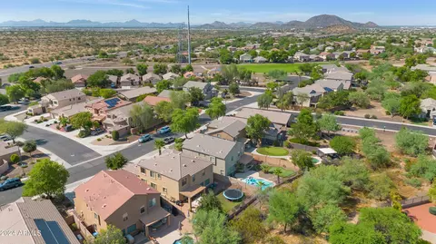 View/Area - 2920 E Shady Spring Trl, Phoenix, AZ 85024 photo 4 of 7