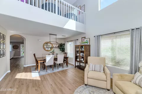 Dining - 2920 E Shady Spring Trl, Phoenix, AZ 85024 photo 1 of 2