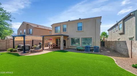 Exterior - 2920 E Shady Spring Trl, Phoenix, AZ 85024 photo 2 of 8