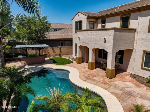 6952 S Black Hills Way, Chandler, AZ 85249