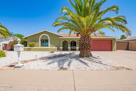 3840 W Woodridge Dr, Glendale, AZ 85308