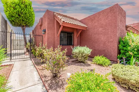 5137 W Sanna St, Glendale, AZ 85302