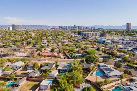 View/Area - 814 E Windsor Ave, Phoenix, AZ 85006 photo 6 of 9