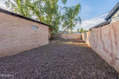 Exterior - 814 E Windsor Ave, Phoenix, AZ 85006 photo 14 of 28