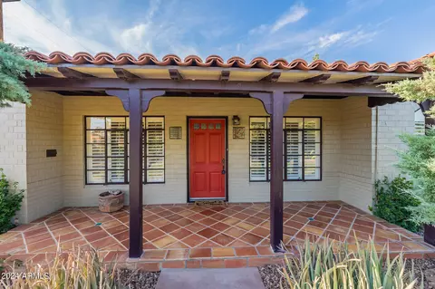 Exterior - 814 E Windsor Ave, Phoenix, AZ 85006 photo 16 of 28