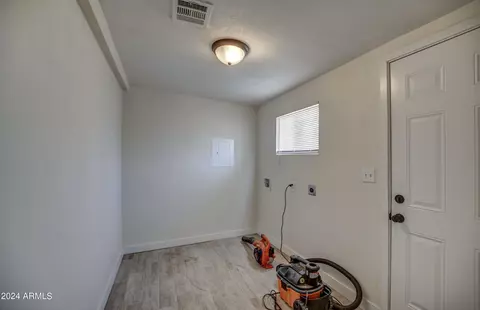 2645 N 34th Dr, Phoenix, AZ 85009 photo 31