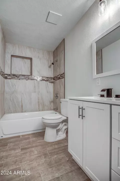 2645 N 34th Dr, Phoenix, AZ 85009 photo 4