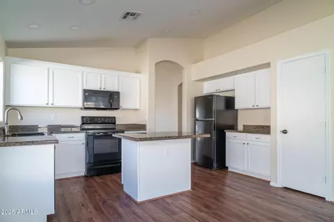 5730 E Holmes Ave, Mesa, AZ 85206 photo 3