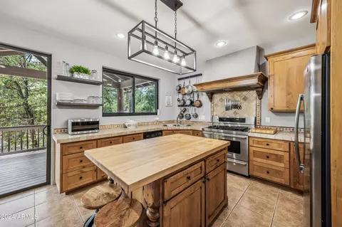 Kitchen - 310 N Grapevine Dr, Payson, AZ 85541 photo 2 of 3