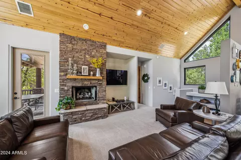 Living - 310 N Grapevine Dr, Payson, AZ 85541 photo 4 of 4
