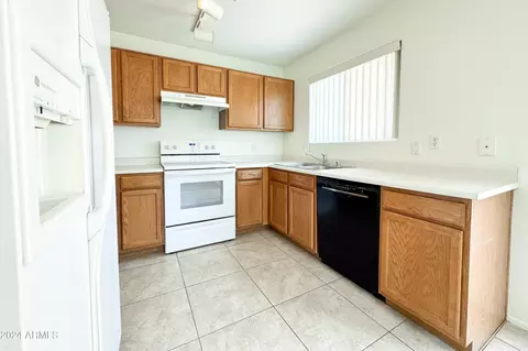 21429 N 30th Dr, Phoenix, AZ 85027 photo 14