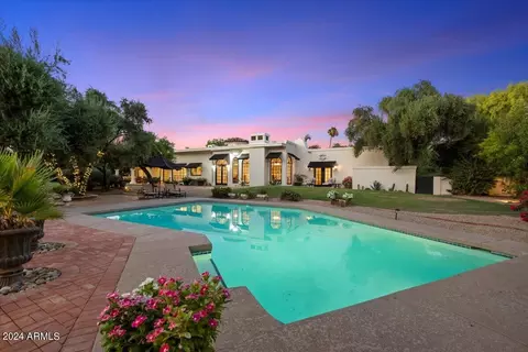 8712 N 68th St, Paradise Valley, AZ 85253