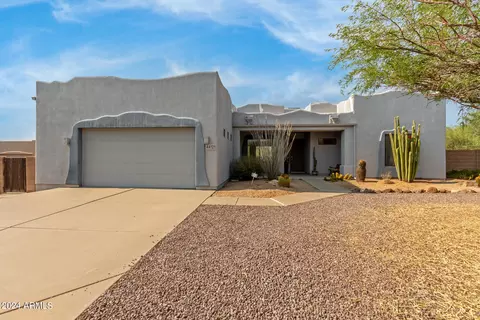 44121 N 16th St, New River, AZ 85087