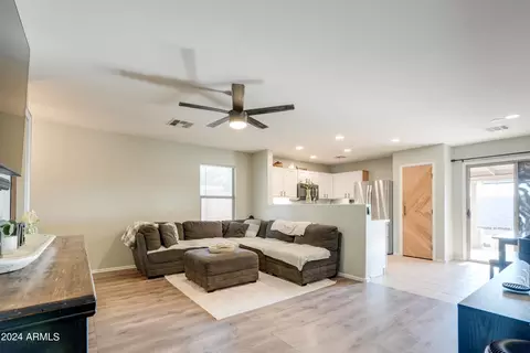 23242 N Serenity Trl, Florence, AZ 85132