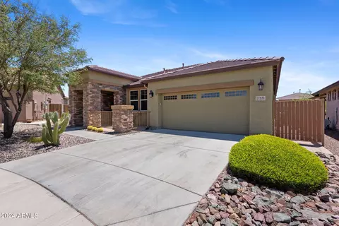 17531 W Silver Fox Way, Goodyear, AZ 85338