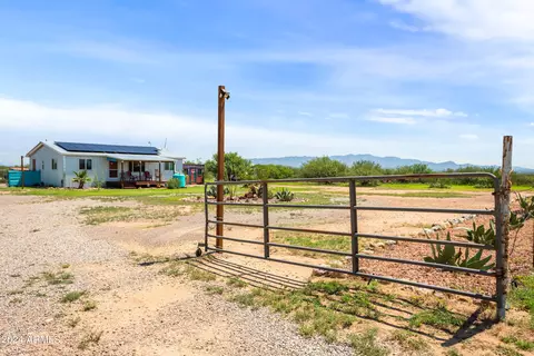 8507 E Sky Trl, Hereford, AZ 85615