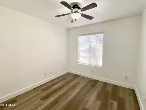 2801 E Hononegh Dr, Phoenix, AZ 85050 photo 8