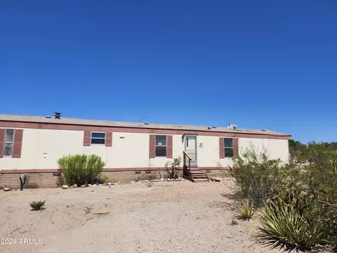 2240 E Rialto Pl, Tombstone, AZ 85638