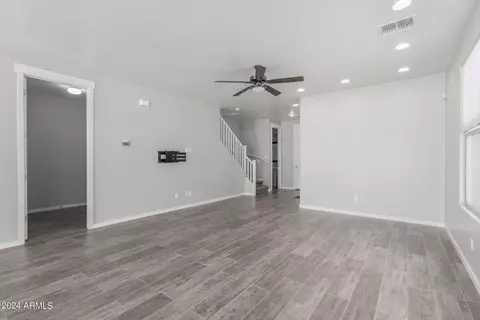 9913 S 3rd Ave, Phoenix, AZ 85041 photo 7