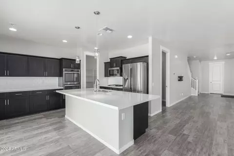 9913 S 3rd Ave, Phoenix, AZ 85041 photo 10