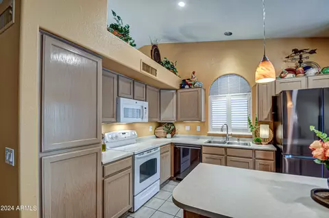 2343 E Willow Wick Rd, Gilbert, AZ 85296 photo 13