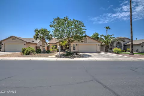 2343 E Willow Wick Rd, Gilbert, AZ 85296 photo 2