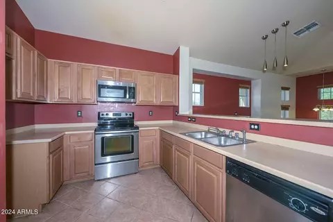 34746 N 30th Dr, Phoenix, AZ 85086 photo 4