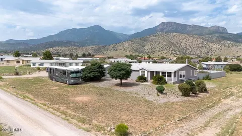 4861 S Stormy Ln, Hereford, AZ 85615